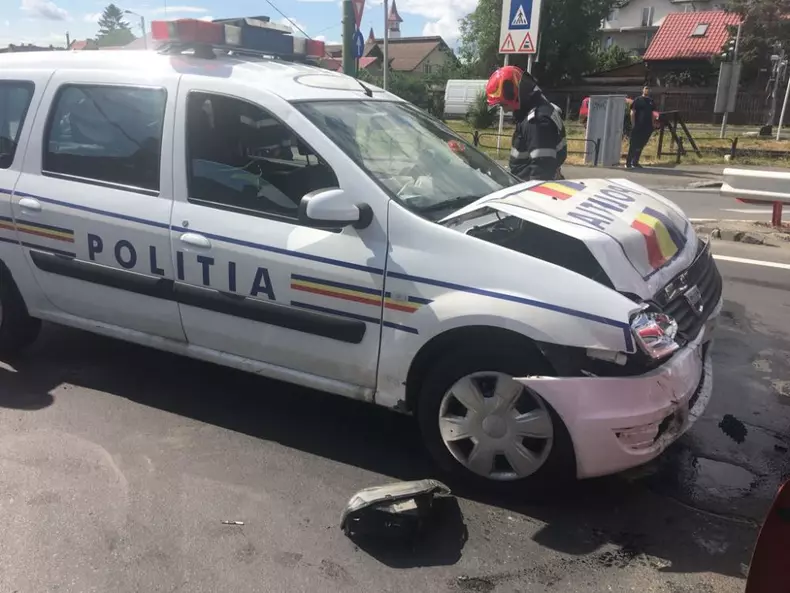 accident brasov masina de politie 3