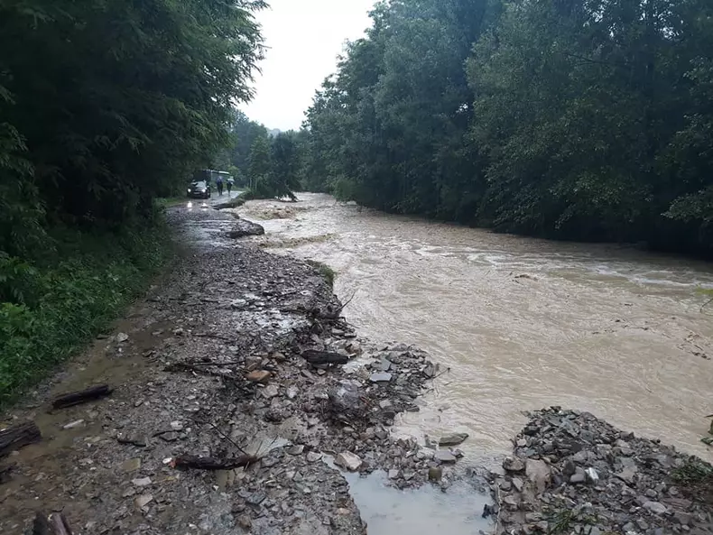 inundatii-bacau-oituz (3)