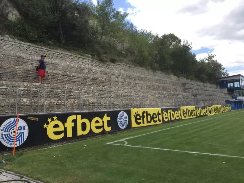 39072777_2182522828696182_93421976843976704_n