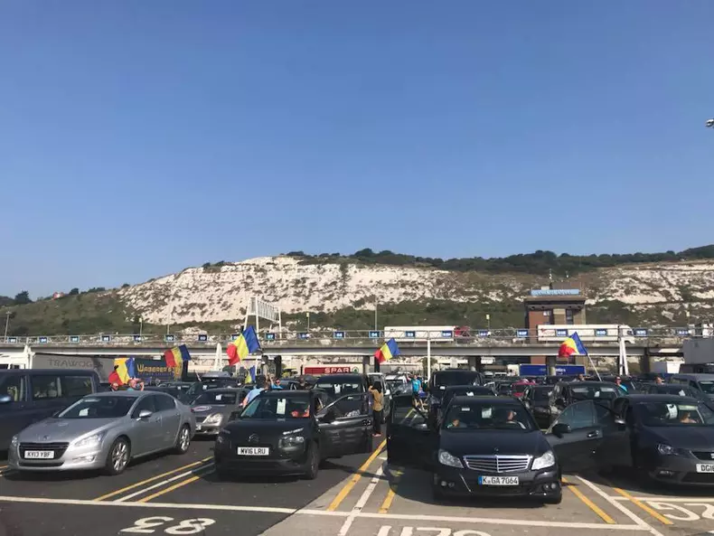 Românii din Marea Britanie vin la mitingul diasporei de pe 10 august (4)