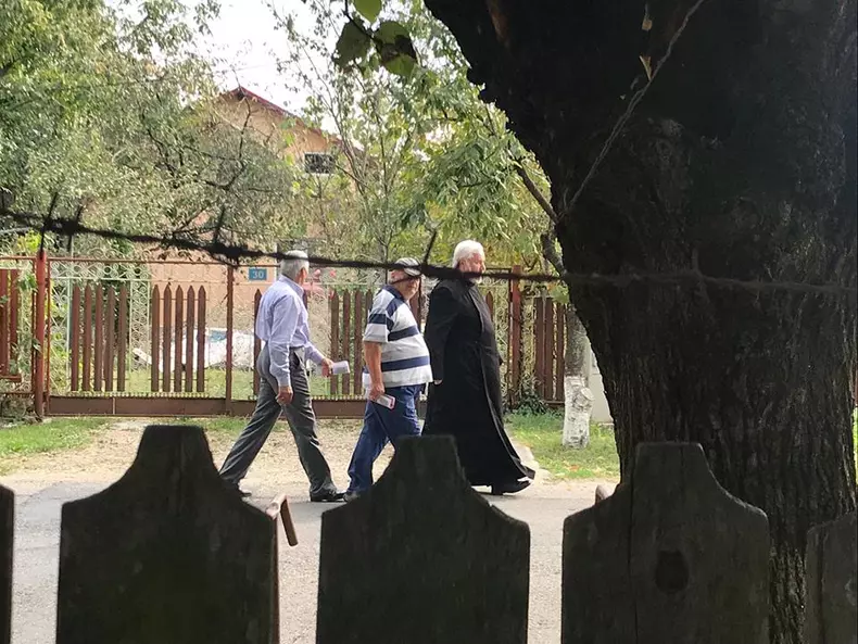 42990374_892370567622575_6970815230888640512_n