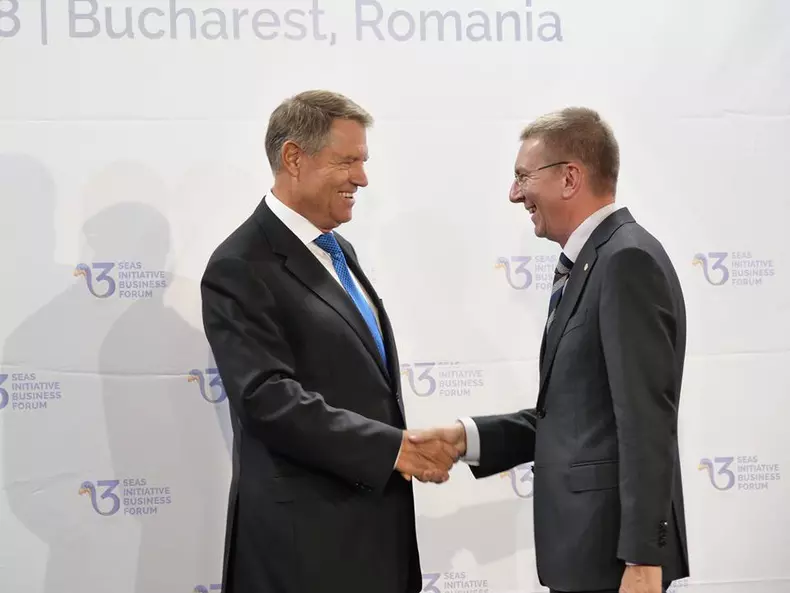 summit initiativa celor trei mari 6