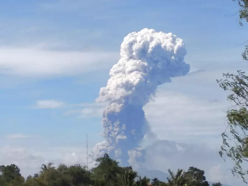 Mount Soputan volcanic eruption in North Sulawesi