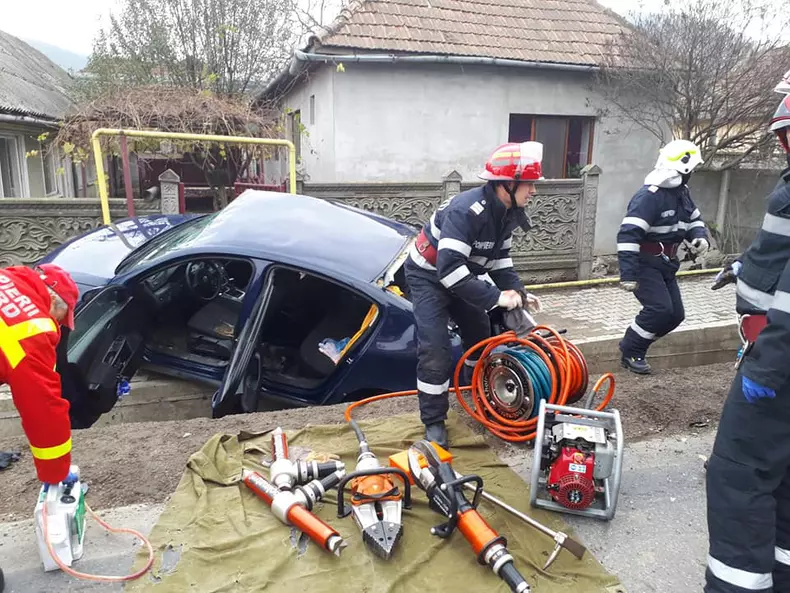 Accident înfiorător pe DN7, în județul Hunedoara (5)