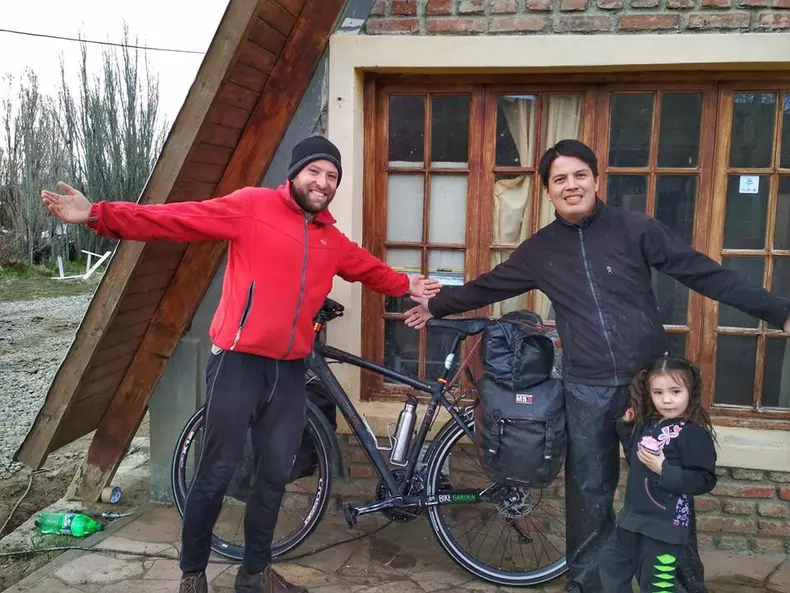 Cicloturistul Radu Paltineanu a străbătut Americile de la Nord la Sud pe bicicletă