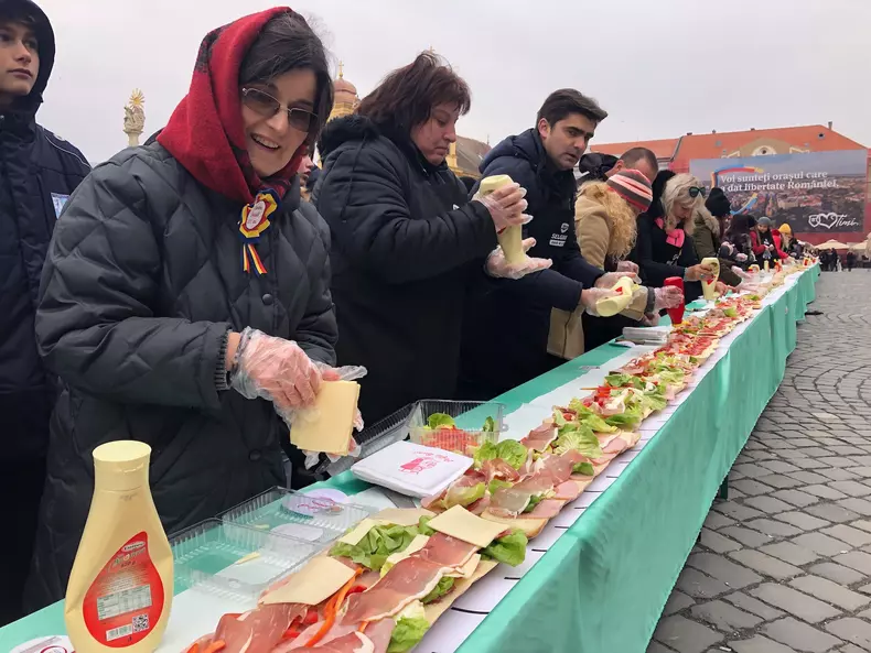 WhatsApp Image 2018-12-14 at 13.08.19(1)