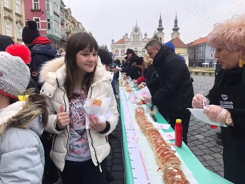 WhatsApp Image 2018-12-14 at 13.08.20