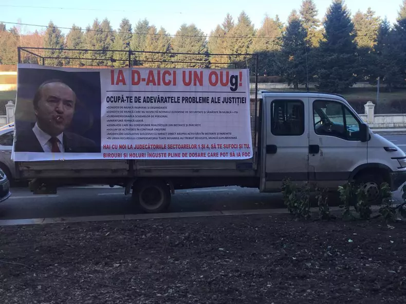 52378421_1511310695672920_681442994401837056_n