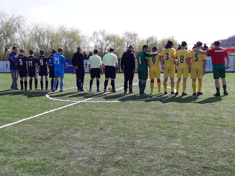 55744569_2224105097649659_292782972765995008_n