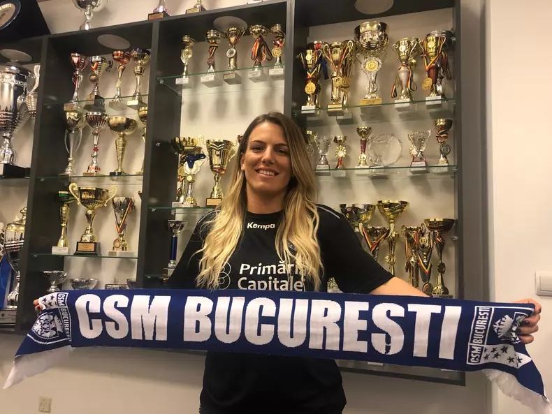 Andrea Klikovac a fost prezentată oficial lângă vitrina cu trofee