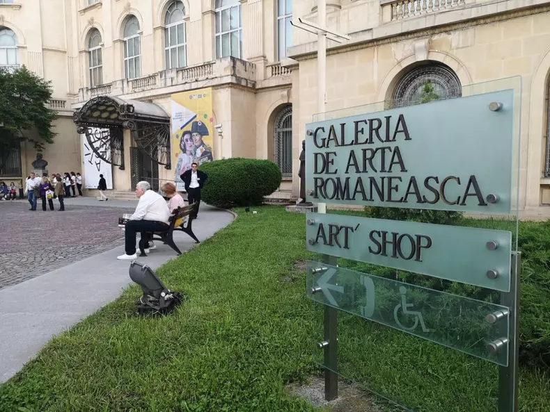 Muzeul Naţional de Artă al României3-Noaptea Muzeelor