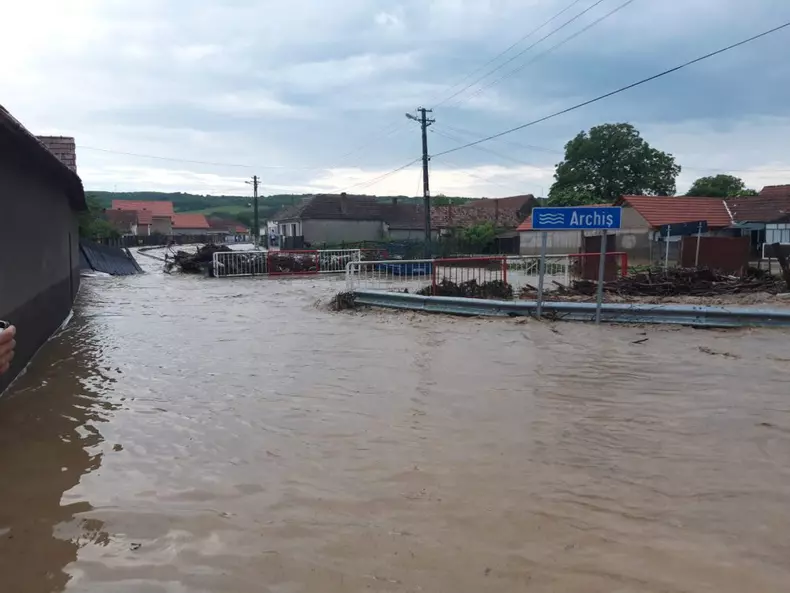 61558120_2446246368769020_1242540313680019456_n