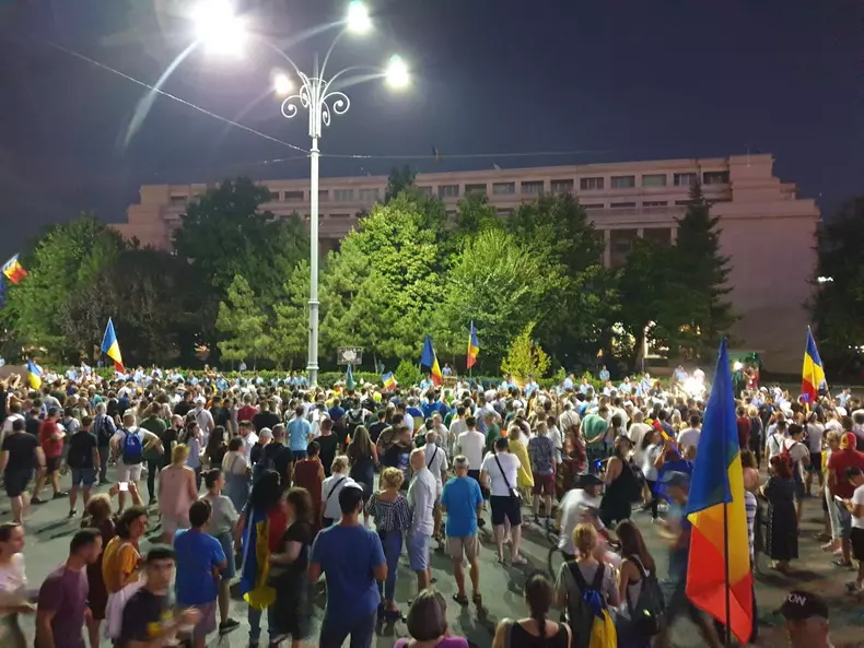 victoriei protest 32