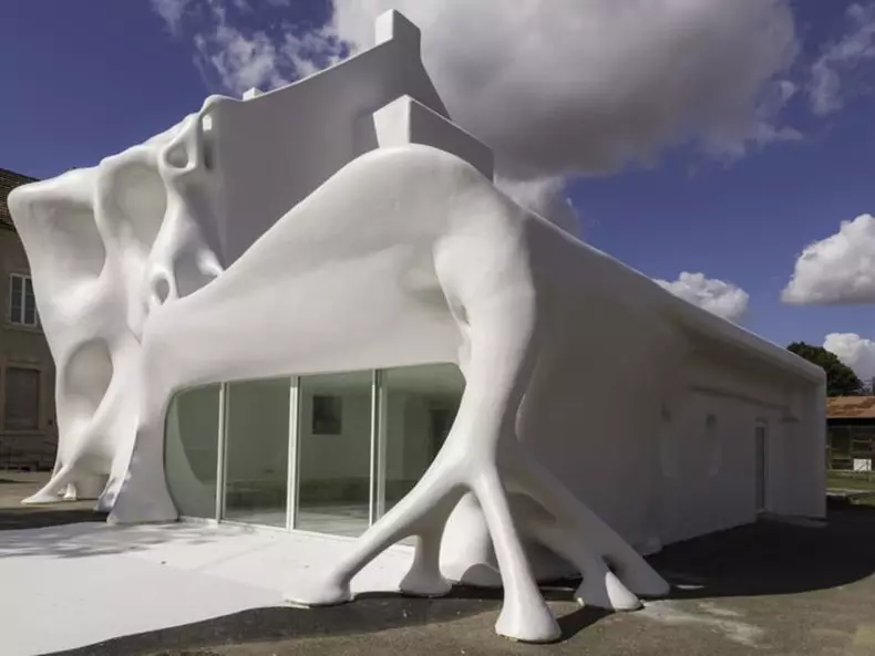 Gue(ho)st House2