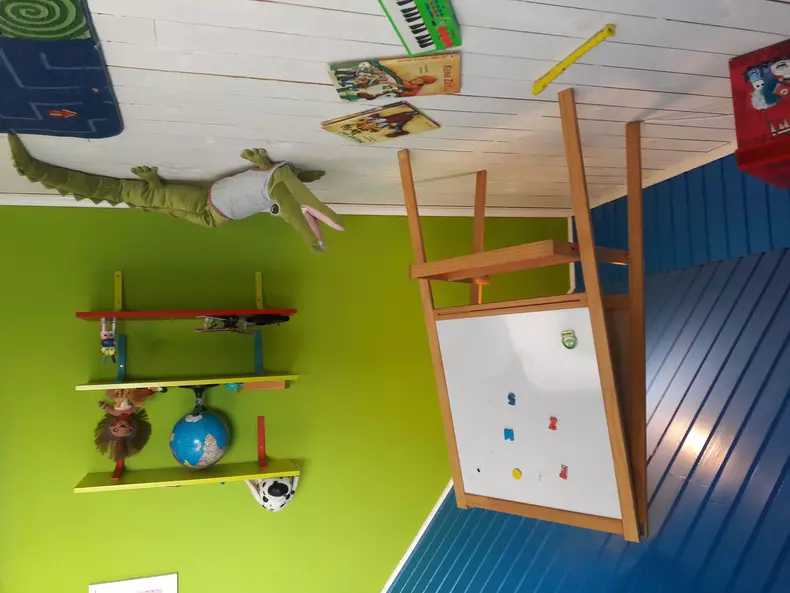 Upside Down House, Trassenheide4