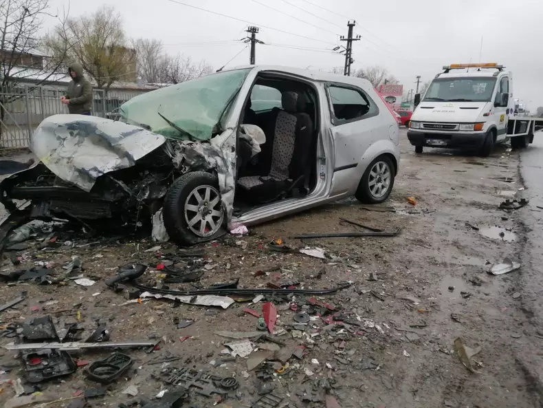 accident-Focsani-centura-carambol-main