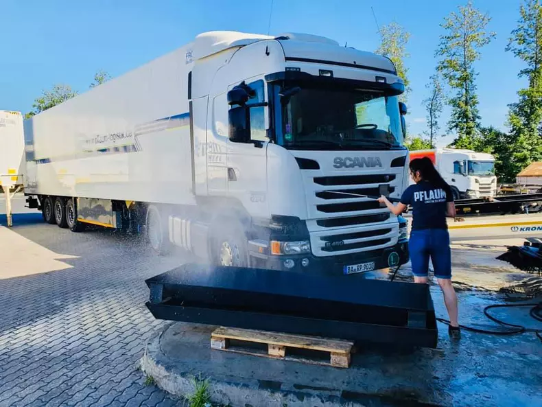 66359462_2568937223391216_8216322327588110336_n