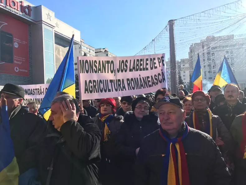 protest buzău sustinere cornel vanatoru (2)