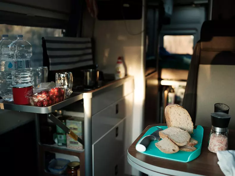 Mic-dejun în redacția Teleleu