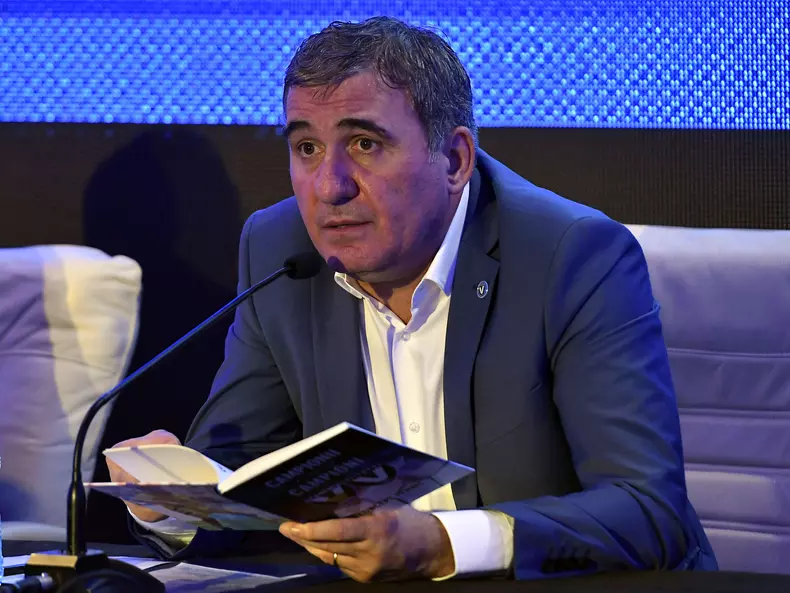 FOTBAL:LANSARE CARTE GHEORGHE HAGI CAMPIONII CREEAZA CAMPIONI (23.11.2019)