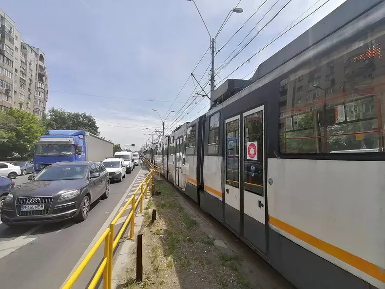 102441898_575672160019531_1947244949741240320_n