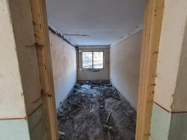 37dea422-9c4a-45ea-8cd6-0dac625bb5d1