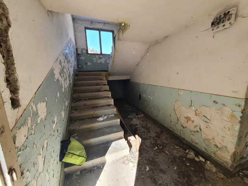 db4ce7e0-84b6-4f4f-b12d-61f04191d8cc