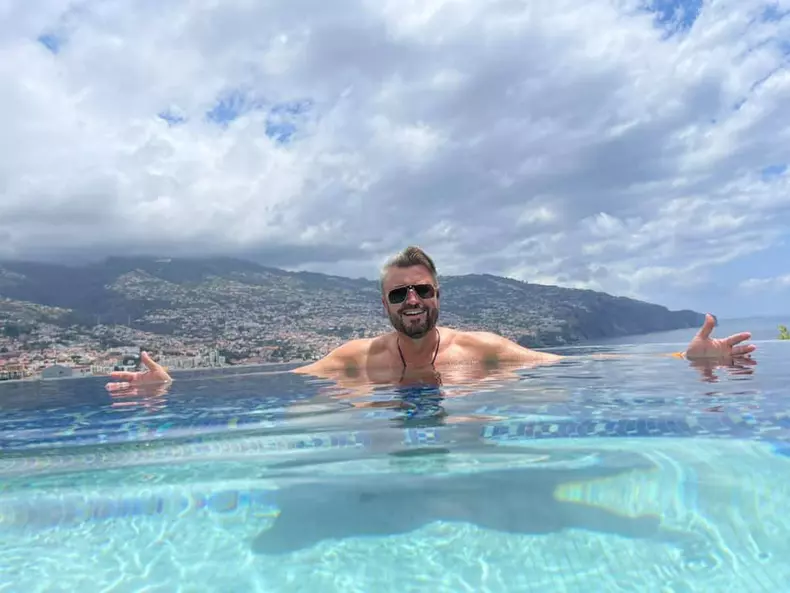 catalin botezatu orientare sexuala 4