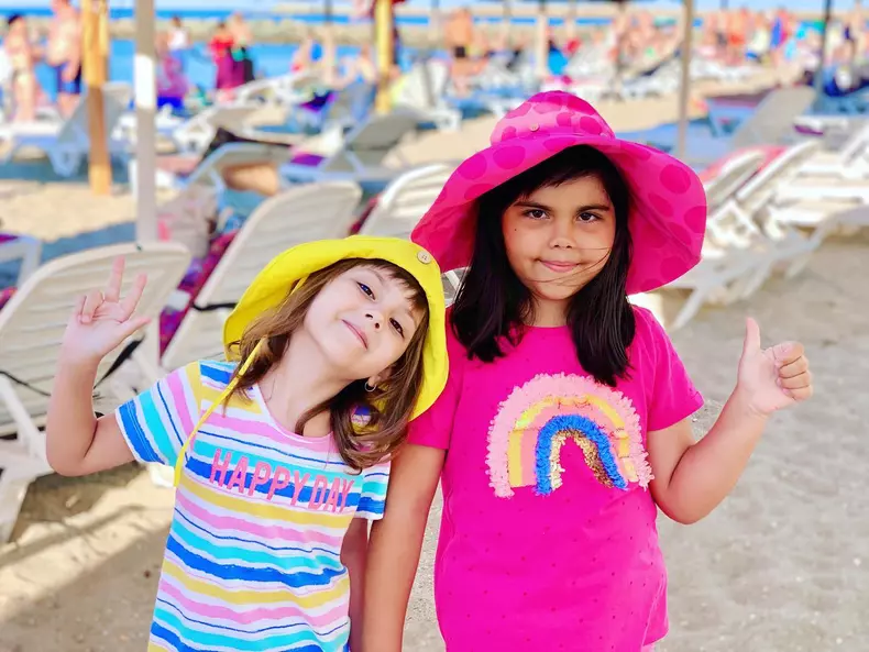 fetitețele Alinei Sorescu