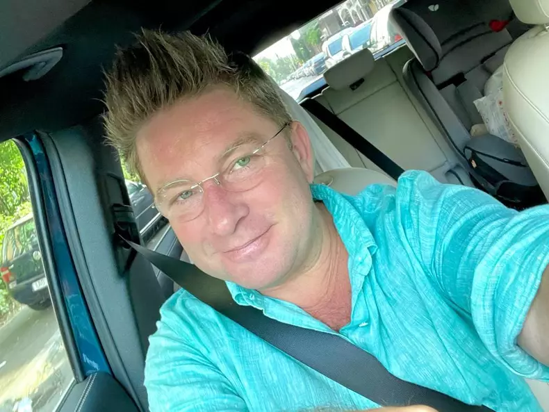 trecutul lui pavel bartos 1