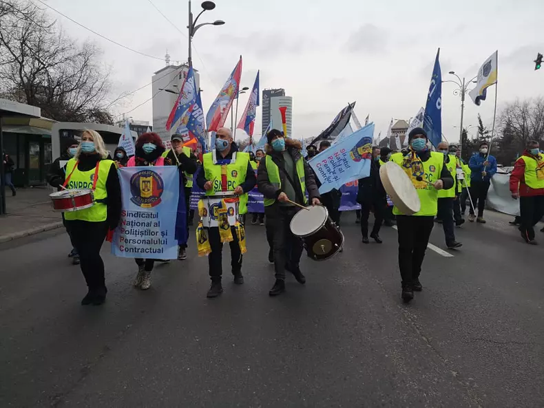 26087385817943652540883873357427387892305579n