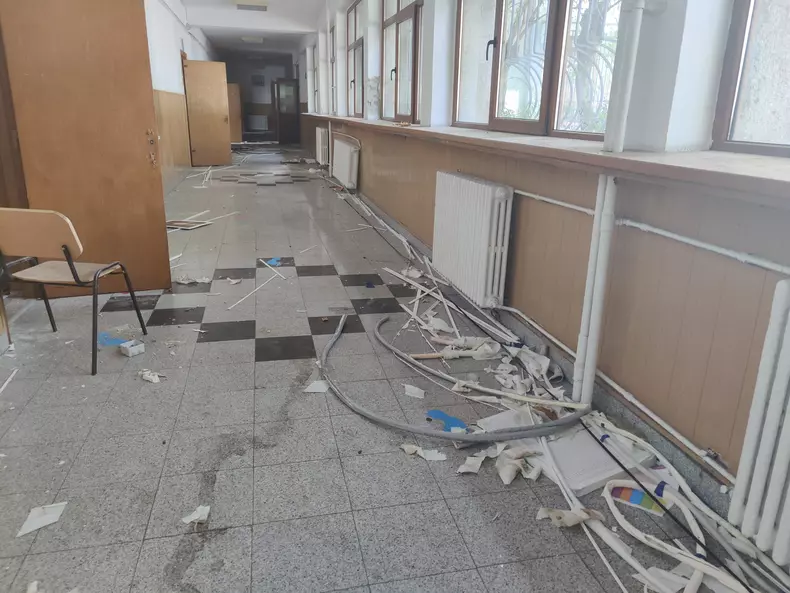 colegiul eminescu vandalizat
