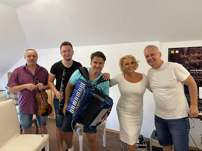 29437260742403953528512797974842987942044787n