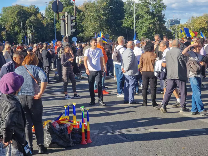 784e5747-3cfe-4004-a476-1913d12aa315-1