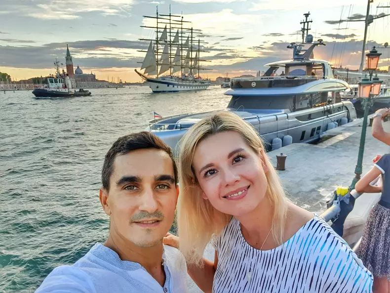 marian-dragulescu-si-iubita-2