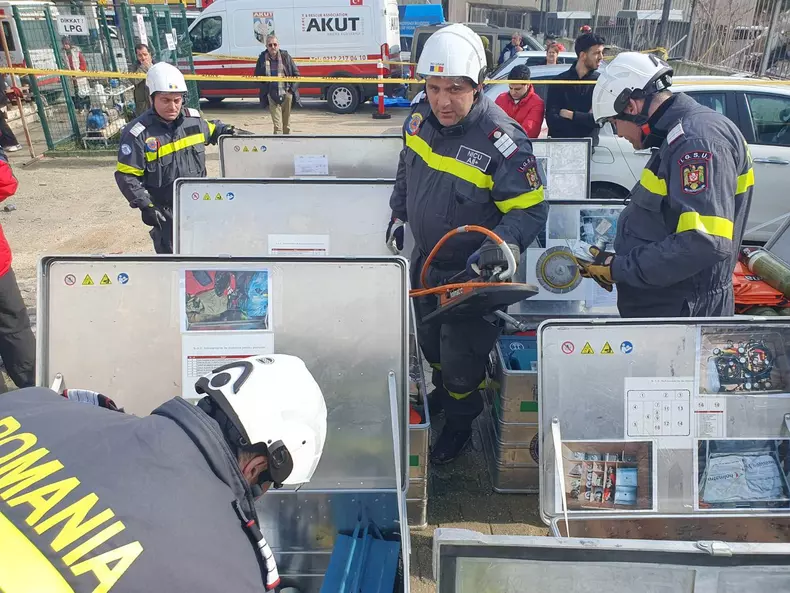 3299784987121625004087974663582173136794300n