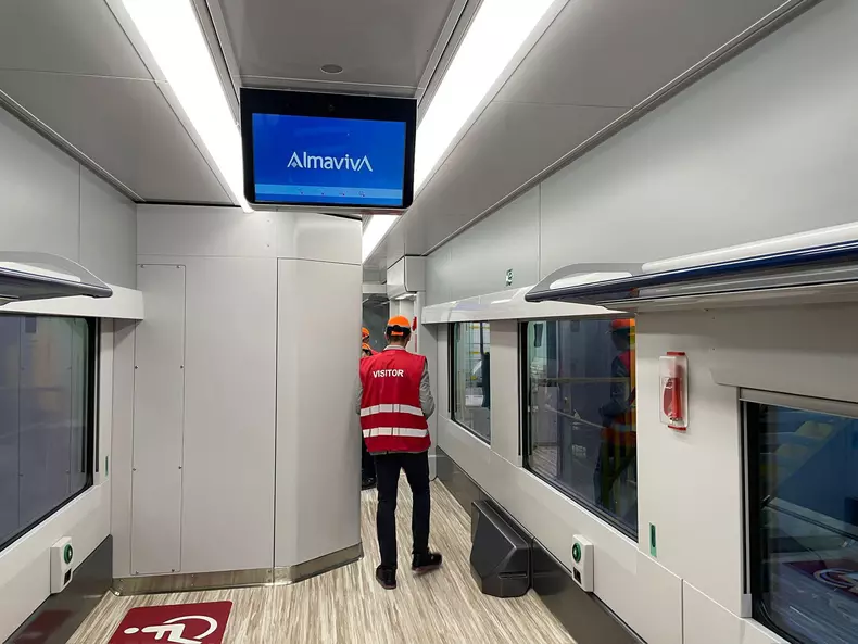 3863588418456676302784289013265423233210243n