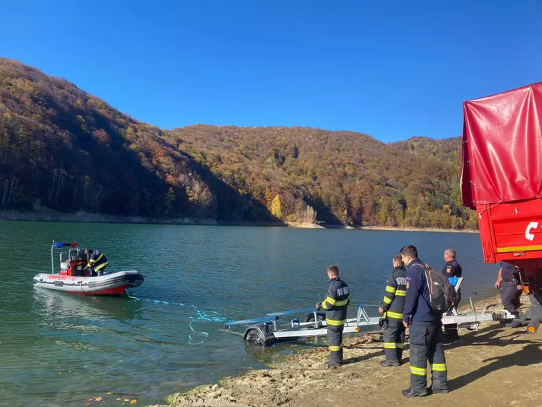 incendiu-baraj-paltinu-miercuri2-1068x801-1