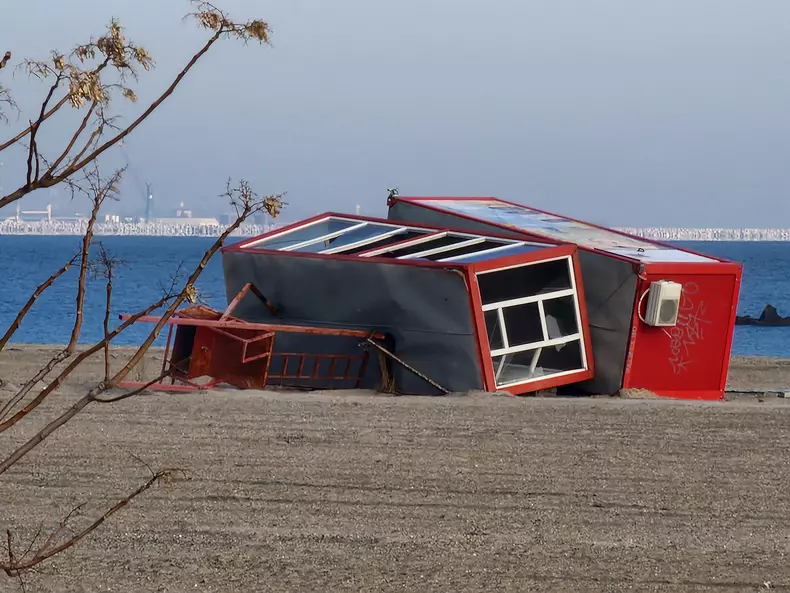 2-gherete-plaja-mamaia