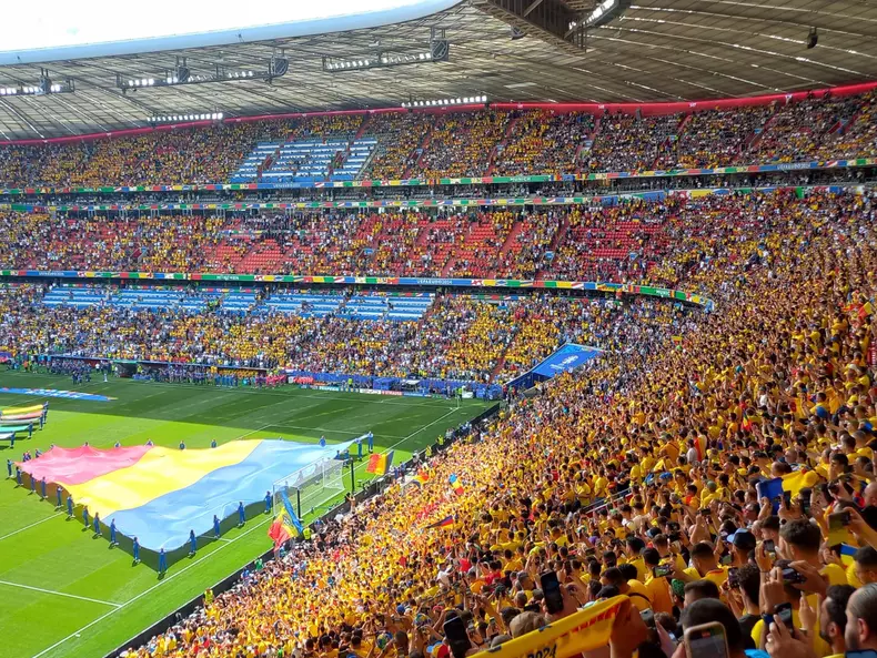 11a8484c-7ab0-48e5-a8d2-e0e997e285cb-1