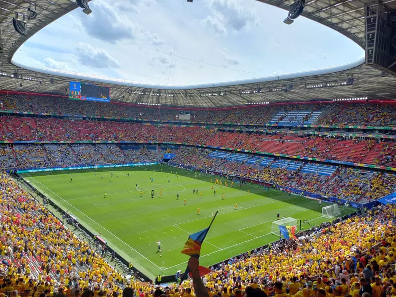 9e98ea0e-2ea2-49bd-a816-67c7a757d83b