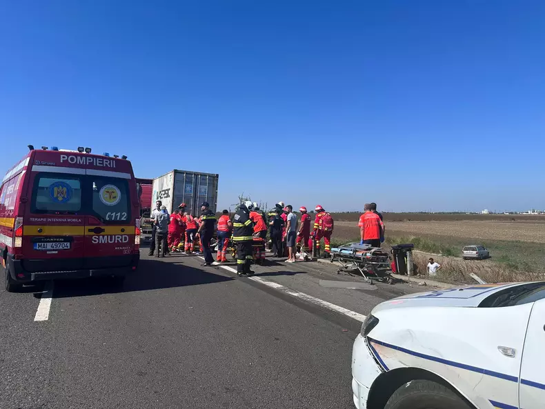 Imagine de la accidentul de pe A4. Foto: ISU Constanța