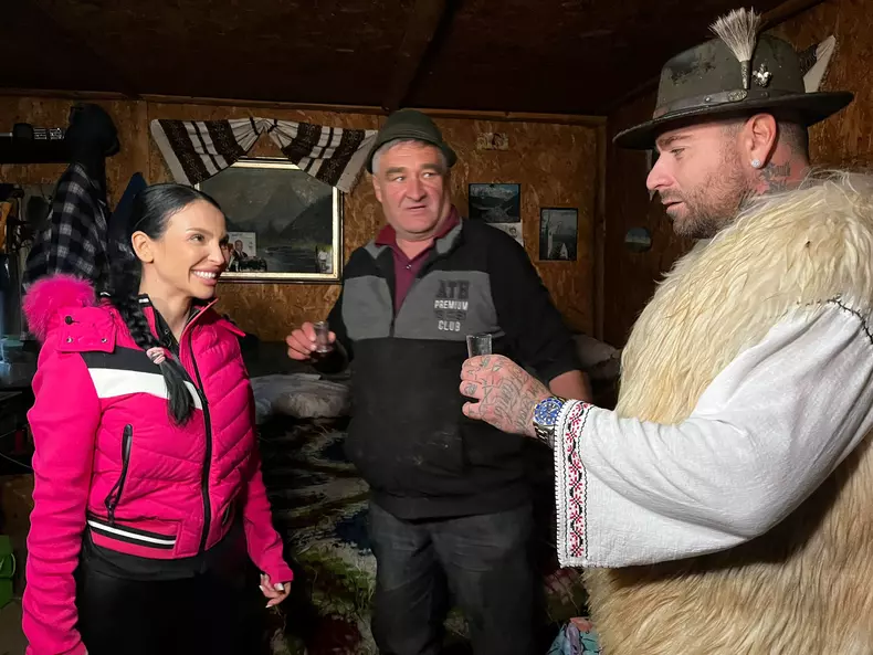 Francisca şi TJ Miles În culisele celebrităţii