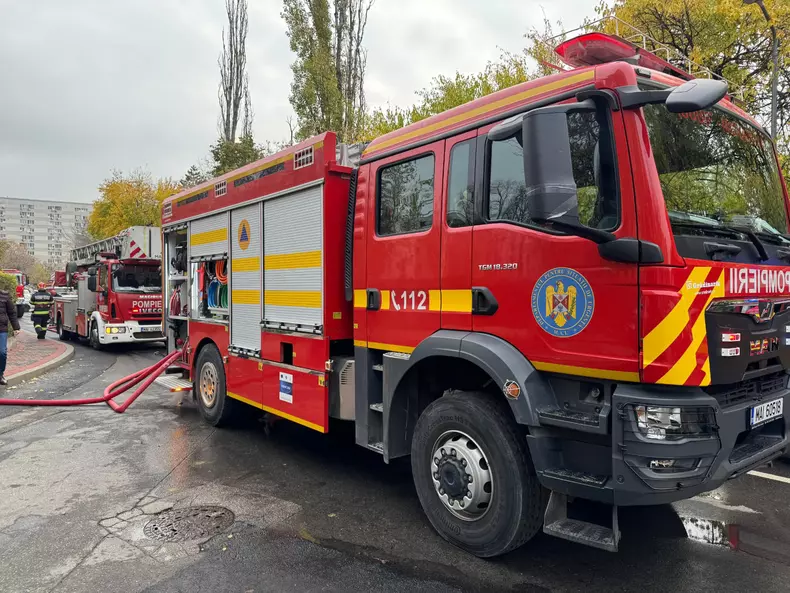 incendiu-strada-rotunda-sector-3-bucuresti-4