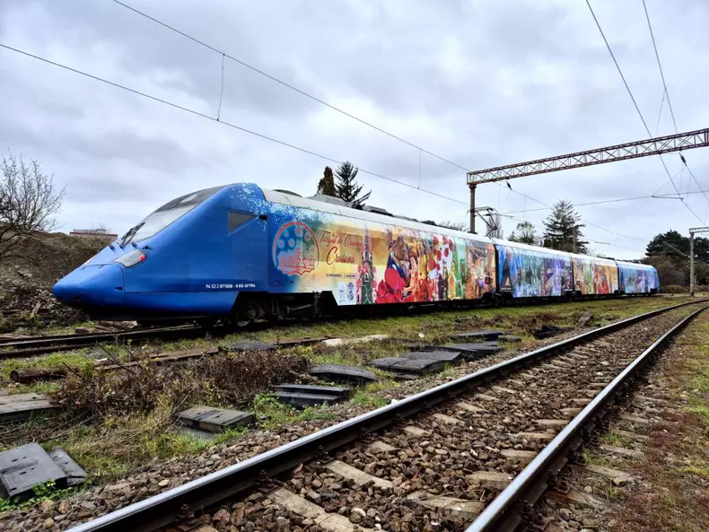 tren-targ-craciun-craiova4-facebook-lia-olguta-vasilescu