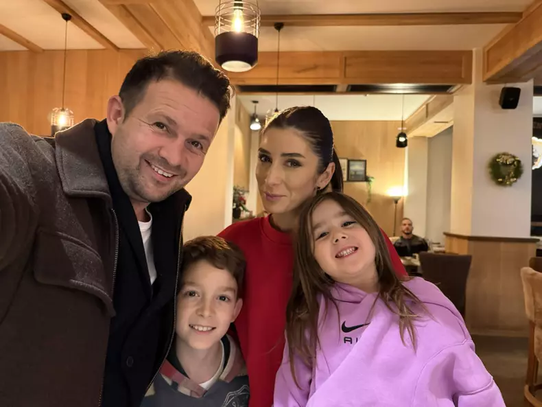 robert tudor si familia 2