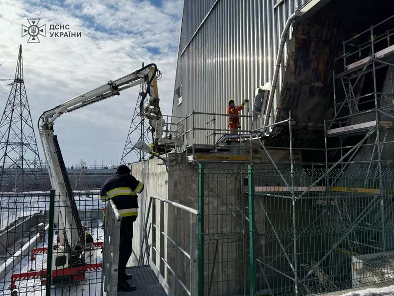 reparatii cernobîl după un atac rusesc 3