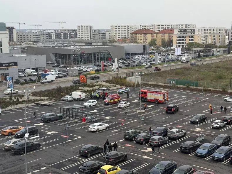 barbat-mort-masina-parcare-kaufland-pipera2