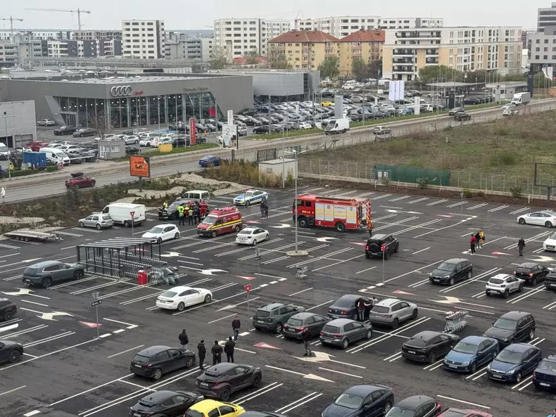 barbat-mort-masina-parcare-kaufland-pipera4