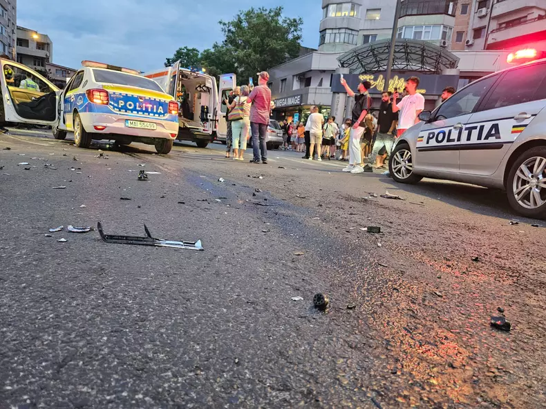 Accident cu o autospecială de poliție în misiune la Constanța